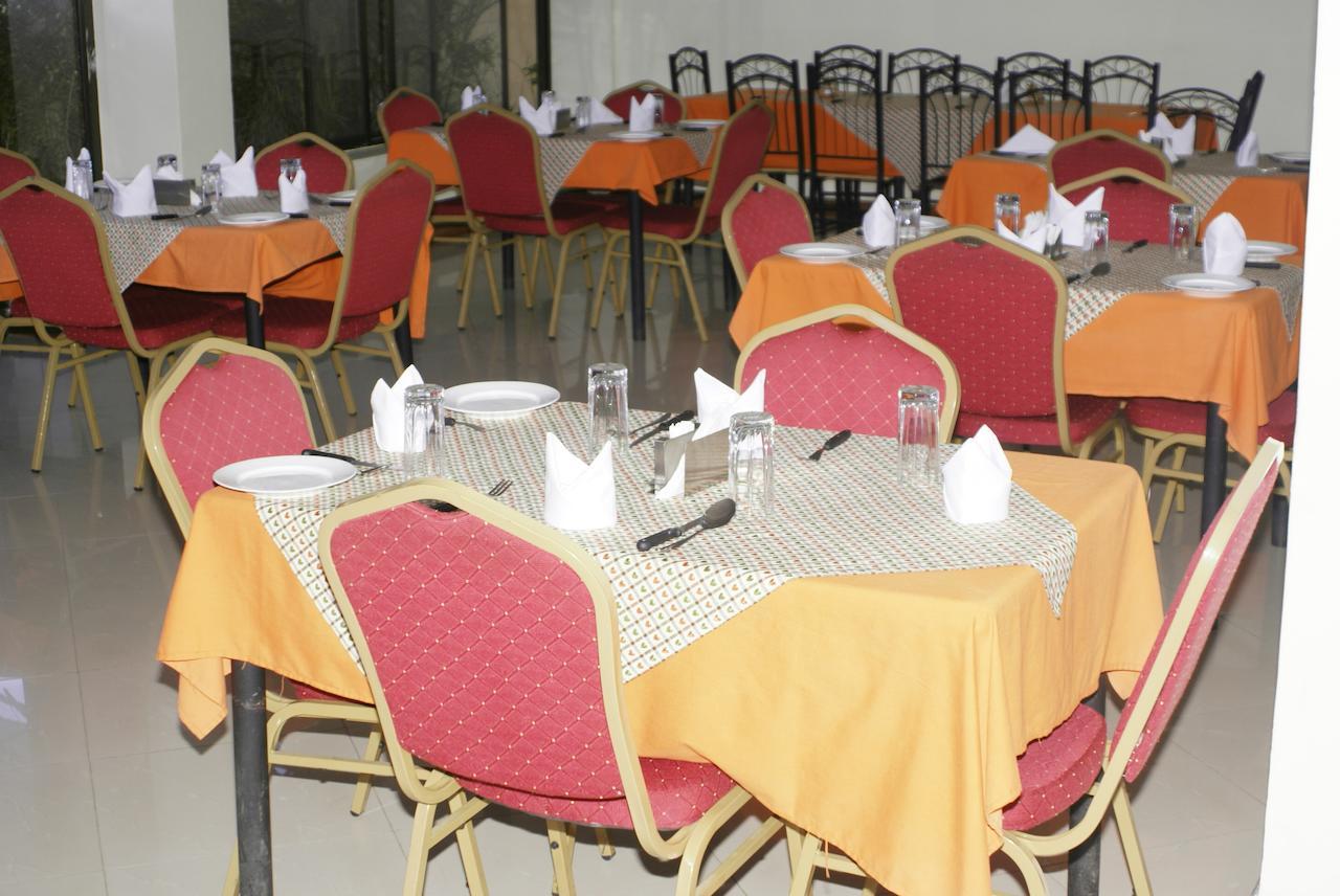 Briston Hotel Arusha Exterior foto
